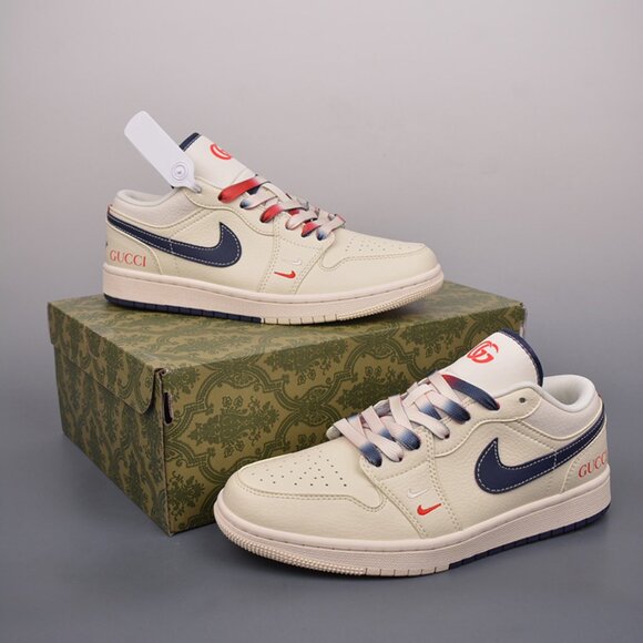 Air Jordan 1 Retro Low Blue Cream - Picture 1 of 9